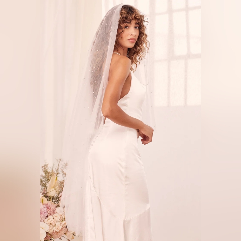 Forever Promise White Tulle Pearl Veil